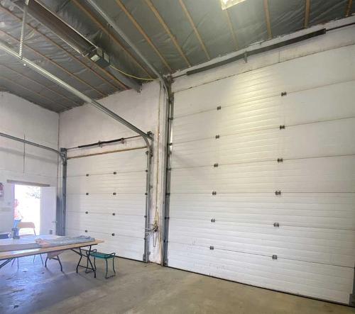 171080 Hwy 875, Rural Newell, County Of, AB - Indoor Photo Showing Garage