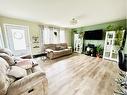 406 2 Avenue East, Oyen, AB  - Indoor Photo Showing Living Room 