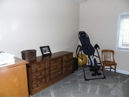 336 Mabbott Road, Drumheller, AB - Indoor Photo Showing Other Room