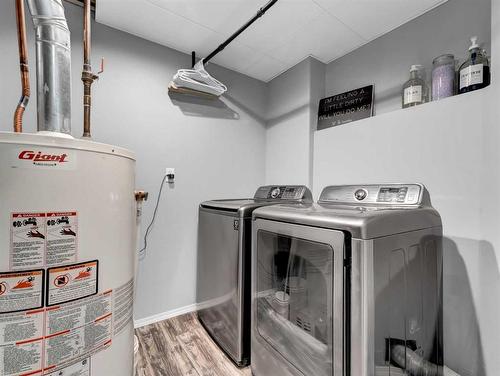 172 Pleasant Park Road West, Brooks, AB - Indoor Photo Showing Laundry Room