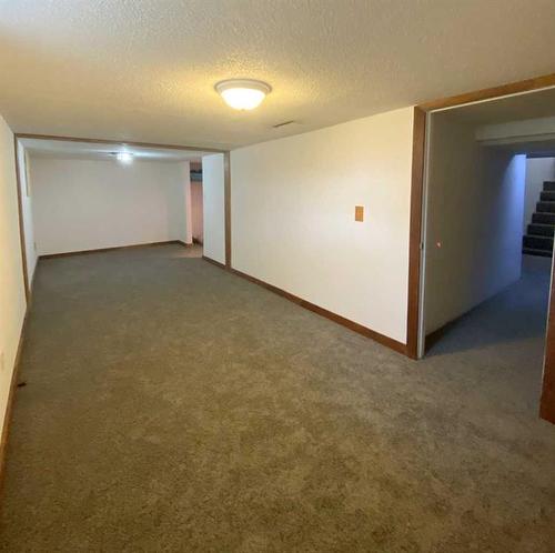 625 Dahlia Street, Rosemary, AB - Indoor Photo Showing Other Room