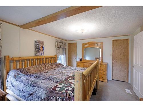10329 202 Township, Rural Cypress County, AB - Indoor Photo Showing Bedroom