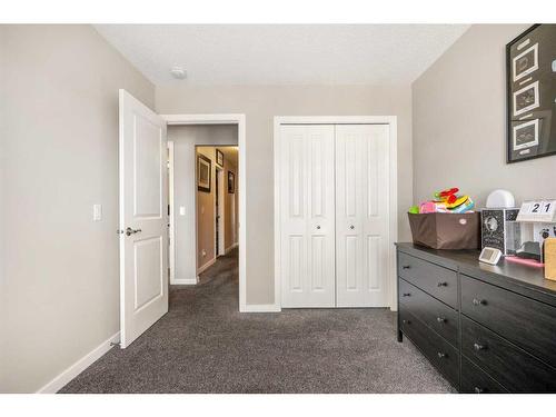 80 Masters Link Se, Calgary, AB - Indoor Photo Showing Other Room