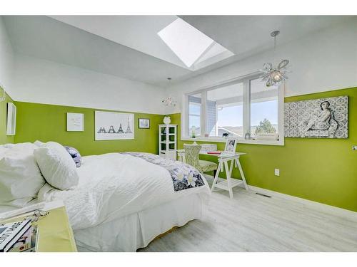 180048 29-4 Township, Rural Starland County, AB - Indoor Photo Showing Bedroom