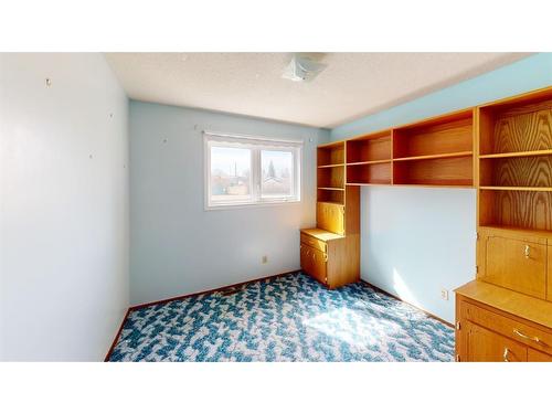 808 3 Avenue, Bassano, AB - Indoor Photo Showing Bedroom