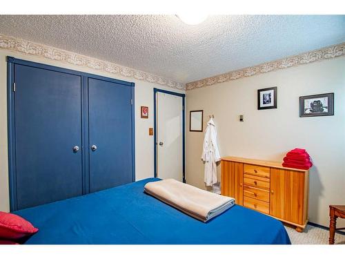 101 Riverside Street, Markerville, AB - Indoor