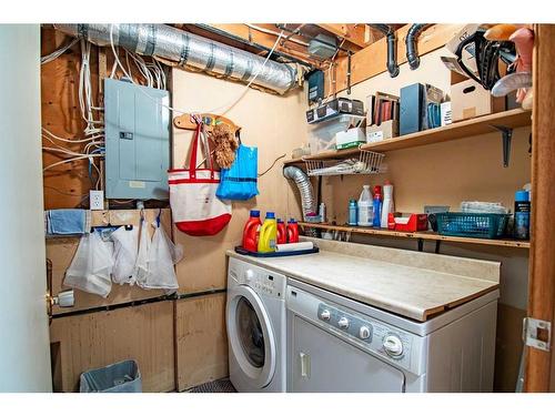 101 Riverside Street, Markerville, AB - Indoor Photo Showing Laundry Room