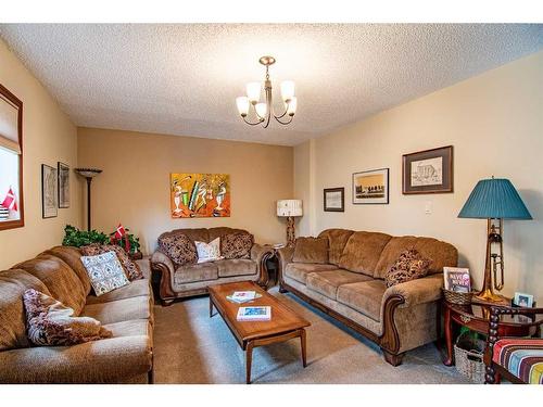 101 Riverside Street, Markerville, AB - Indoor Photo Showing Living Room