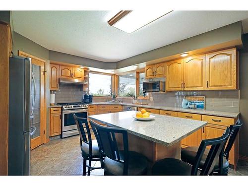 182048 Rge Rd 163, Rural Newell, County Of, AB - Indoor Photo Showing Kitchen