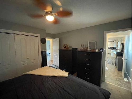 103 181057 Hwy 873, Rural Newell, County Of, AB - Indoor Photo Showing Bedroom