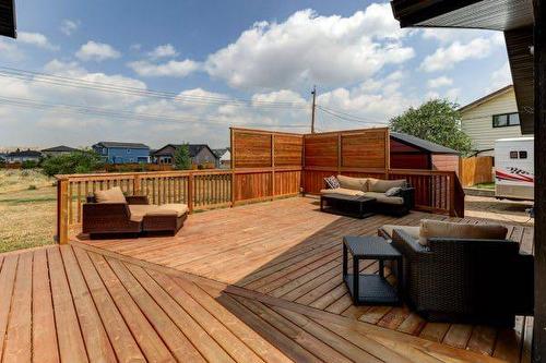 1014 Twin Hills Close, Drumheller, AB - Outdoor With Deck Patio Veranda With Exterior