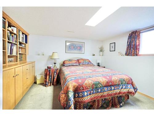 40 Upland Street, Brooks, AB - Indoor Photo Showing Bedroom