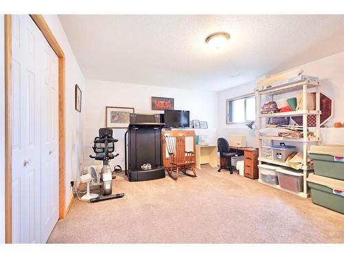 40 Upland Street, Brooks, AB - Indoor