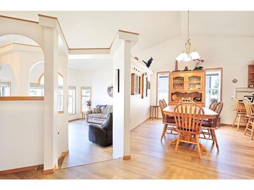 40 Upland Street, Brooks, AB - Indoor Photo Showing Dining Room