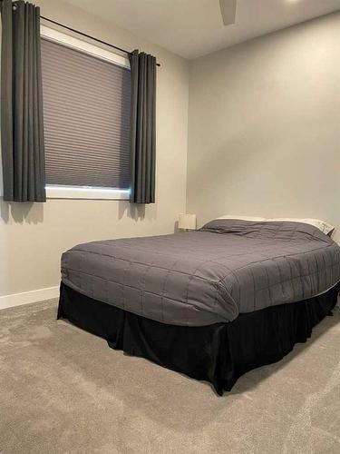 10272 Township Road 300, Rural Special Areas No. 2, AB - Indoor Photo Showing Bedroom