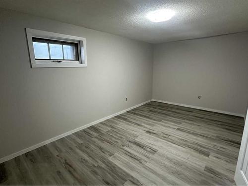 306 1 Street West, Hanna, AB - Indoor Photo Showing Other Room