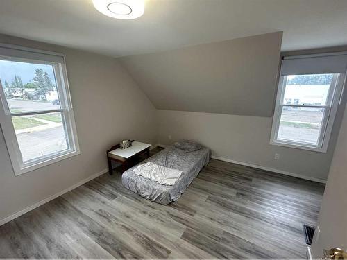 306 1 Street West, Hanna, AB - Indoor Photo Showing Other Room