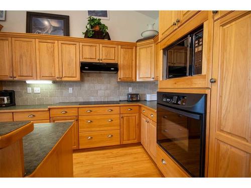 Range Road 43, Rural Mountain View County, AB - Indoor Photo Showing Kitchen