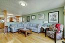 1345 4 Avenue Sw, Drumheller, AB  - Indoor Photo Showing Living Room 