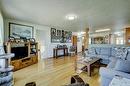 1345 4 Avenue Sw, Drumheller, AB  - Indoor Photo Showing Living Room 