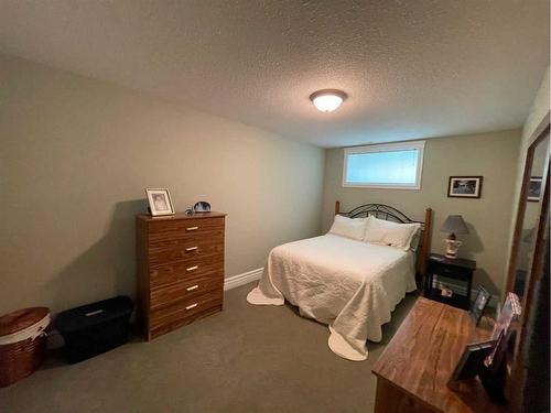 5037 Shannon Drive, Olds, AB - Indoor Photo Showing Bedroom