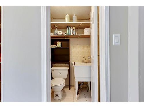 240159 2380 Drive West, Rural Foothills County, AB - Indoor Photo Showing Bathroom