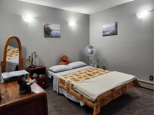 1422 Mccrimmon Drive, Carstairs, AB - Indoor Photo Showing Bedroom