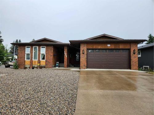 1422 Mccrimmon Drive, Carstairs, AB - Outdoor