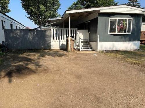 72 Greenbrook Mobile Village East, Brooks, AB 