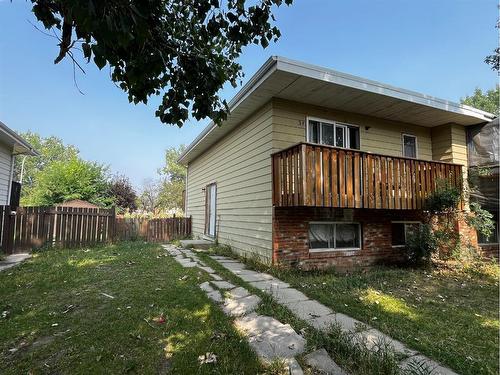 39-Beamish Park Drive East, Brooks, AB - Outdoor