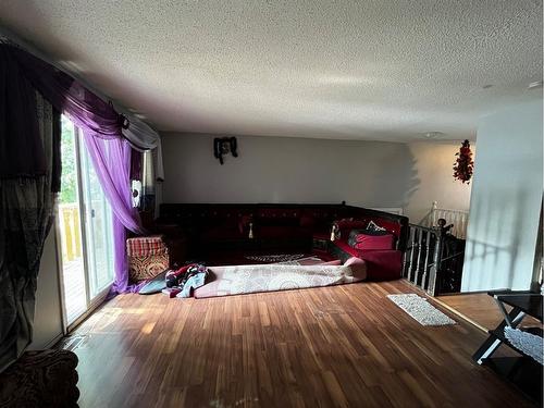 39-Beamish Park Drive East, Brooks, AB - Indoor Photo Showing Bedroom