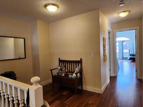 1269 23 Avenue, Didsbury, AB - Indoor Photo Showing Other Room