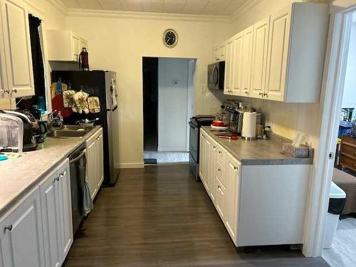 176 1 Avenue West, Tilley, AB - Indoor Photo Showing Kitchen