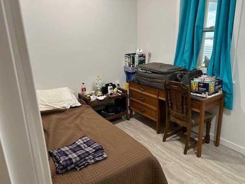 176 1 Avenue West, Tilley, AB - Indoor Photo Showing Bedroom