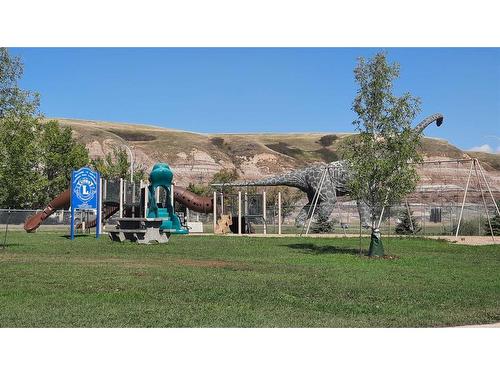 205 14 Street Nw, Drumheller, AB - Outdoor