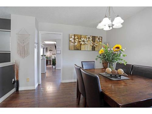 65 Parkland Way East, Brooks, AB - Indoor Photo Showing Dining Room