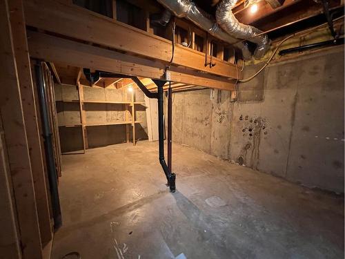 202 Main Street, Munson, AB - Indoor Photo Showing Basement