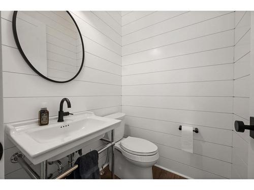 34446 Range Road 21, Rural Red Deer County, AB - Indoor Photo Showing Bathroom