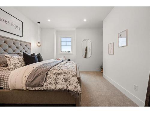 34446 Range Road 21, Rural Red Deer County, AB - Indoor Photo Showing Bedroom