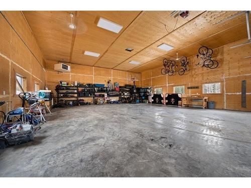 34446 Range Road 21, Rural Red Deer County, AB - Indoor Photo Showing Garage