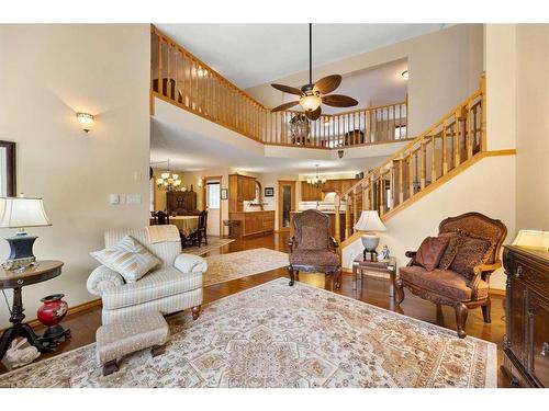 4737 49 Street, Olds, AB - Indoor Photo Showing Living Room