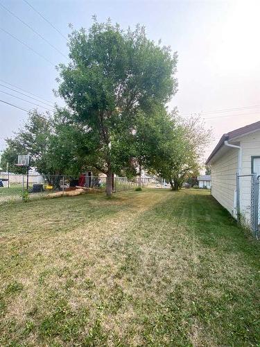 59 Lake Newell Crescent, Brooks, AB - Outdoor