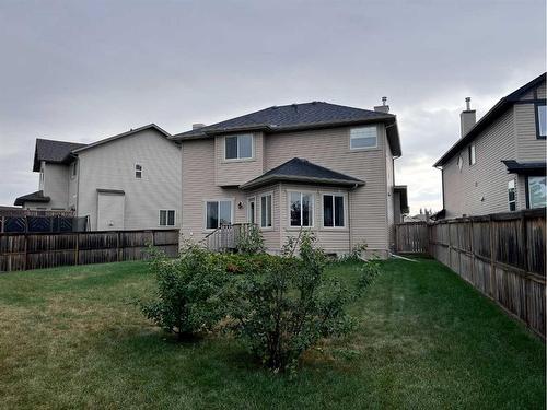 122 Coopers Bay Sw, Airdrie, AB - Outdoor