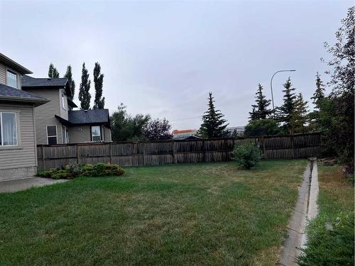 122 Coopers Bay Sw, Airdrie, AB - Outdoor