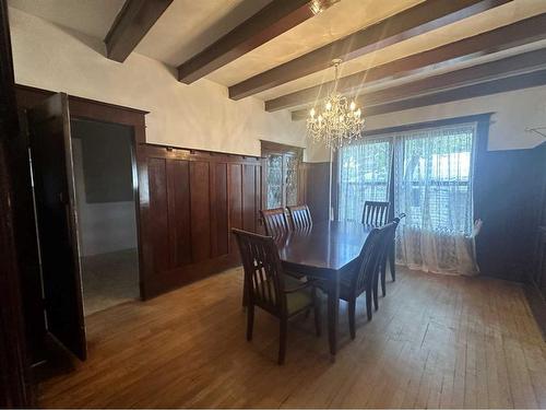 210 4 Avenue East, Hanna, AB - Indoor Photo Showing Dining Room