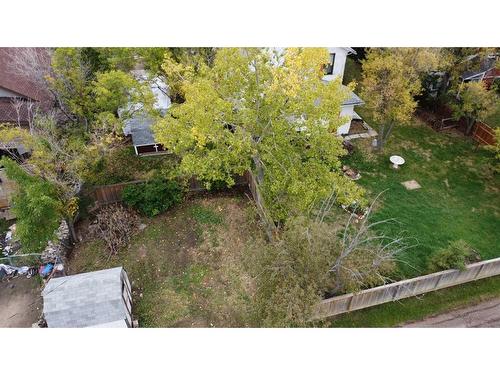 210 4 Avenue East, Hanna, AB - Outdoor