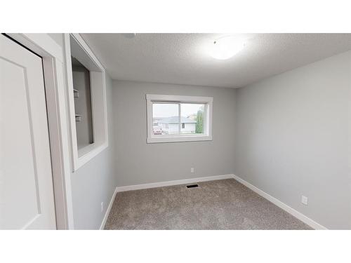 39 Wildrose Crescent, Brooks, AB - Indoor Photo Showing Other Room