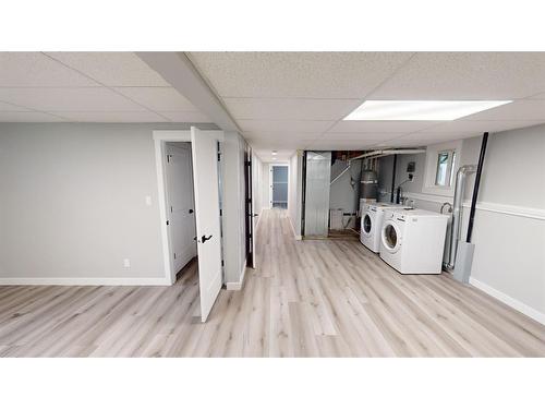 39 Wildrose Crescent, Brooks, AB - Indoor Photo Showing Laundry Room