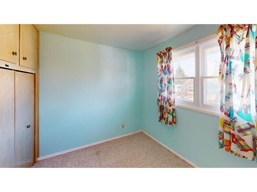 518 4 Avenue, Bassano, AB - Indoor Photo Showing Other Room