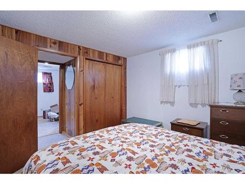 44 Greenbrook Way East, Brooks, AB - Indoor Photo Showing Bedroom